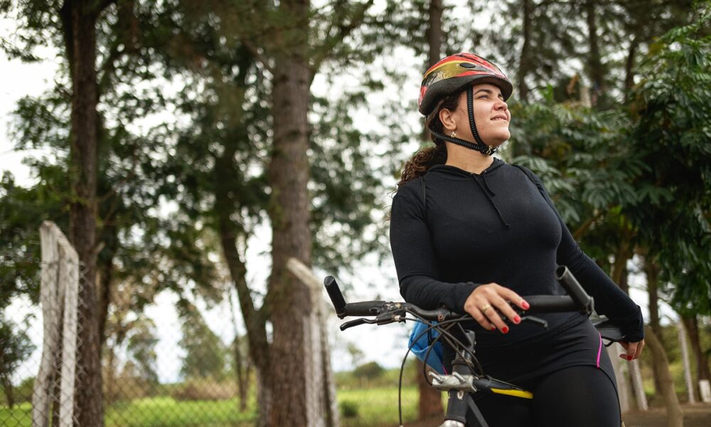 Conheça 6 benefícios do ciclismo para a saúde das mulheres1748622613.jpeg